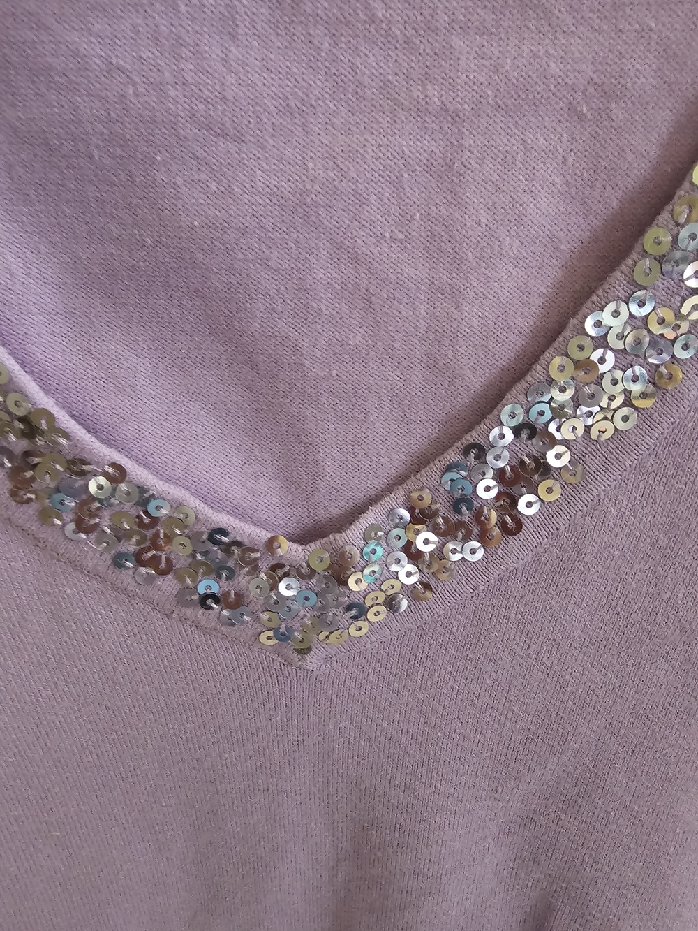 VENUS Lilac V-Neck Sweater with Sequin Embellishment - Picture 2 of 4